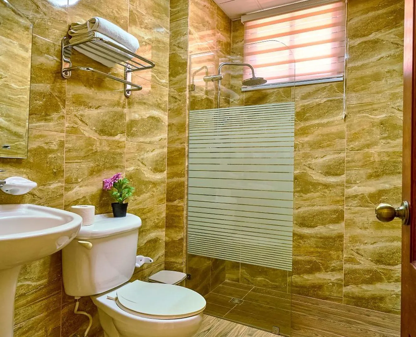 Hotel Libertad At Historic Main Street 산토도밍고