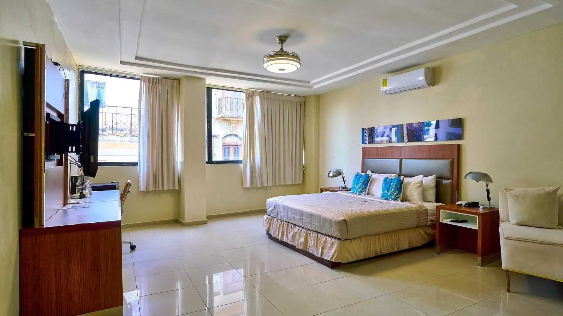Hotel Libertad At Historic Main Street Saint-Domingue République dominicaine